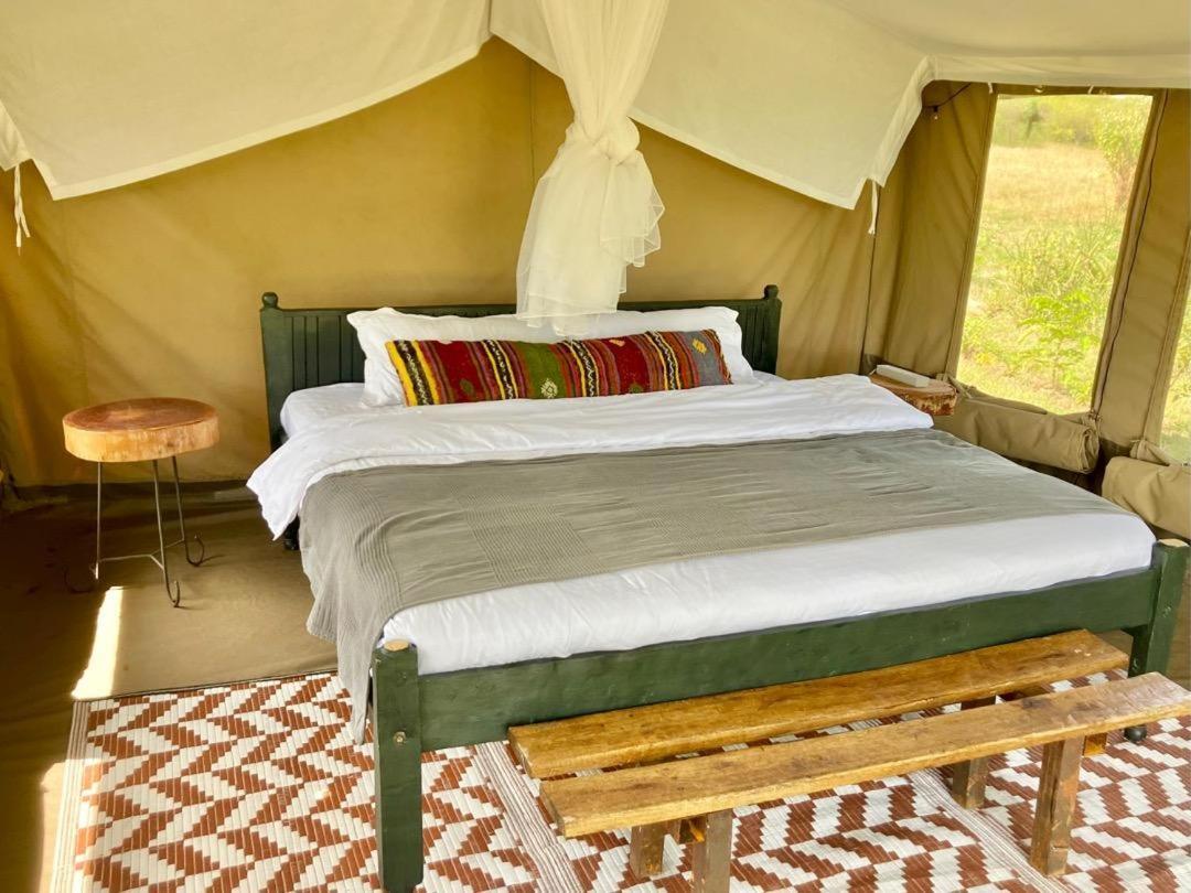 Готель Kambu Mara Camp Sekenani Номер фото